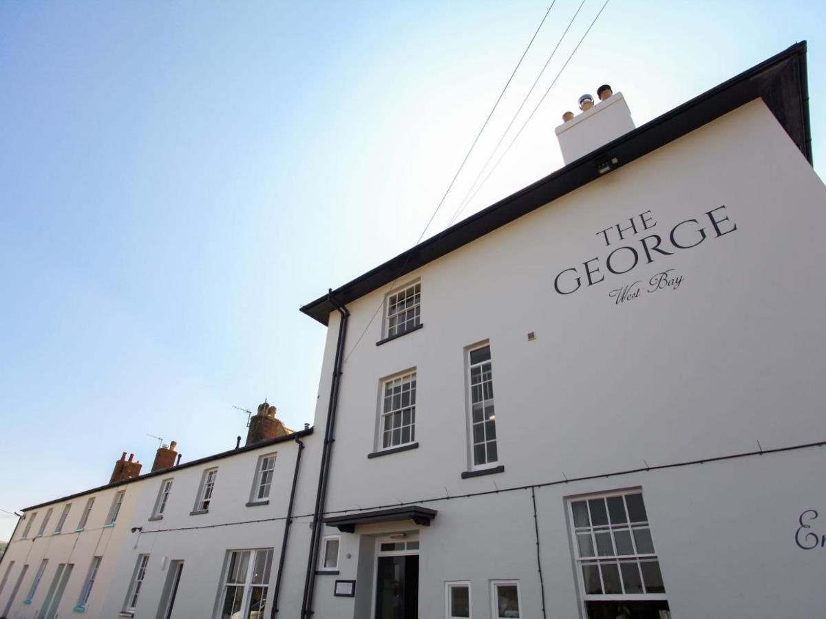 The George Hotel West Bay Bagian luar foto